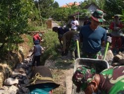 Kekompakan Warga Desa Siwalan Mengerjakan TPT Harus Terus Dipupuk,Jangan Luntur Ditengah Jalan