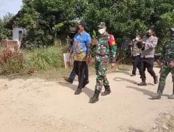 Bupati Bengkayang Memberikan Aperiasi Terkait Kegiatan TMMD Regtas Ke 111 Kodim 1202/Skw