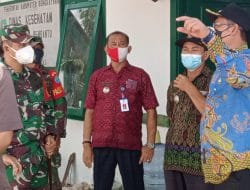 Dansatgas TMMD dan bupati Bengkayang tinjau langsung perehapan puskesmas pembantu