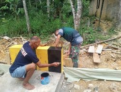 Dibantu Warga, Satgas TMMD Ke-111 Kodim 1202/Singkawang Cat Jembatan Box