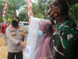 Sinergi Membangun Negeri Kapolres Tala Beserta Jajaran Turut Sukseskan TMMD Ke-111 Kodim 1009/Tanah Laut