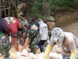 Program TMMD Terus Berjibaku Lakukan Pengerjaan
