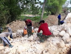 Jelang Penutupan TMMD, Warga dan Satgas TMMD Kerja Maksimal