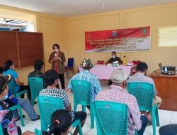 Anggota Satgas TMMD Dan Kabid Perlindungan Anak Berikan Sosialisasi