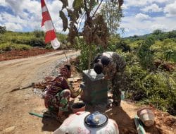 Tugu Prasasti TMMD Ke-111 Berdiri Di Titik Nol Jalan Lingkar Utara