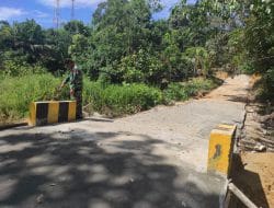 Melihat Hasil Pengerjaan Jembatan Oleh Satgas TMMD ke-111 Kodim 1202/Singkawang