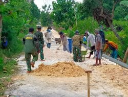 Antusias Warga Saat Memasuki Masa Akhir TMMD Ke-111 Kodim 0817/Gresik