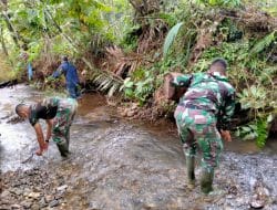 Satgas Gelorakan Kebersamaan Giat Bersihkan Sungai