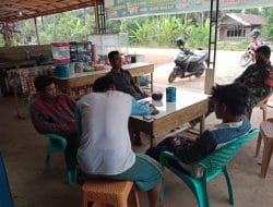 Tim Jurnalis Kodim 1207/Pontianak Laksanakan Komsos di Lokasi TMMD