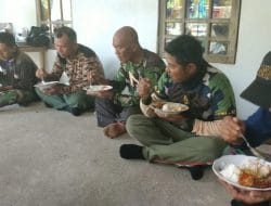 Cara Warga Ucapkan Terima Kasih Kepada Satgas TMMD Ke-111 Kodim 1207/Pontianak   
