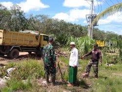 Proses Pendistribuan Material TMMD Ke-111 di Desa Kuala Mandor B   
