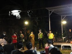 Menjelang Gabung Satgas TMMD Ke-111 Kodim 1207/Pontianak, Babinsa Kelurahan Tengah Yakinkan Masyarakatnya Sehat