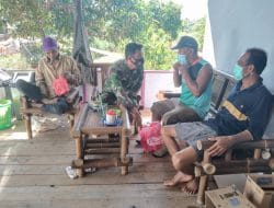 Anggota Satgas TMMD Ke-111 Kodim 1207/Pontianak Ajak Warga Disiplin Prokes Covid-19