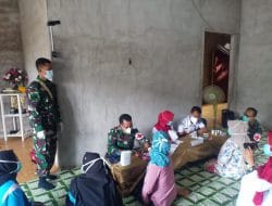 Anggota Satgas TMMD Ke-111 Kodim 1207/Pontianak Lakukan Pendampingan Posyandu Lansia