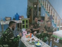 Kebersamaan Anggota Satgas TMMD Ke-111 Kodim 1207/Pontianak Saat Isoma