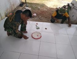 Pemasangan Nat Keramik Gereja Santo Kristoforus Oleh Satgas TMMD Ke-111 Kodim 1202/Singkawang