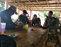 Anggota Satgas TMMD Ke-111 Melaksanakan Komsos Tentang Kesehatan Warga Setempat