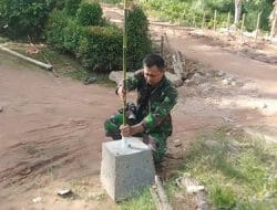 Satgas TMMD Ke-111 Kodim 1207 Pontianak Buat Tapak Tiang Bendera