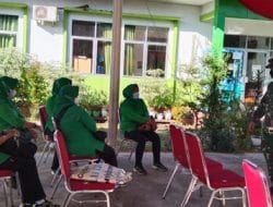 Persit Kartika Candra Kirana Cabang LI Pontianak Kodim 1207/Pontianak Membantu Sukseskan TMMD Ke-111