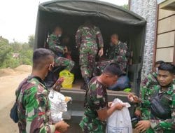 Satgas TMMD Ke-111 Kodim 1207/Pontianak Persiapan Kembali Ke Induk Pasukan Dengan Menaiki Truk TNI