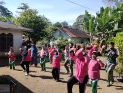 Kemanunggalan TNI dengan Rakyat Saat Senam Bersama