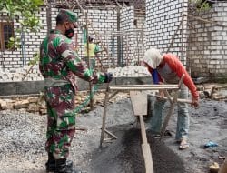 Serda Seno Perhatikan Cara Tukang Batu Mengaya Pasir