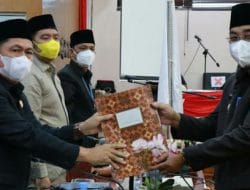 Hadiri Rapat Paripurna DPRD, Begini Yang Disampaikan Bupati Anwar Sadat