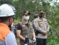 Gus Ipin Turun Langsung Tinjau Proses Peledakan Pembangunan Bendungan di Trenggalek