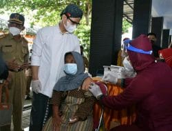 Dorong Akselerasi Vaksinasi Covid-19, Bupati Trenggalek Bentuk Relawan dari Berbagai Kalangan