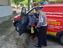 Vaksinasi di Trenggalek, Petugas Jemput Warga Door to Door