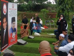Peringati Hari Pahlawan, DPP KAI Lakukan Ziarah ke Makam Indra Sahnun Lubis