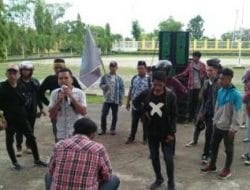 Mahasiswa Kapontori Demo Perusahaan Nikel