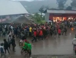 Bank Papua Cabang Karubaga Didemo Warga Tolikara, Tuntut Dana Desa yang Belum Disalurkan