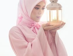 Lesti, Melly Goeslaw dan Andi Rianto Bersatu di Lagu Lentera