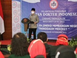 Pengurus IDI Trengggalek Resmi Dilantik, Gus Ipin Berpesan Tingkatkan SDM