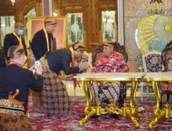 Kraton Surakarta Anugerahi Bupati Sidoarjo Gus Muhdlor Gelar Kanjeng Raden Aryo Tumenggung