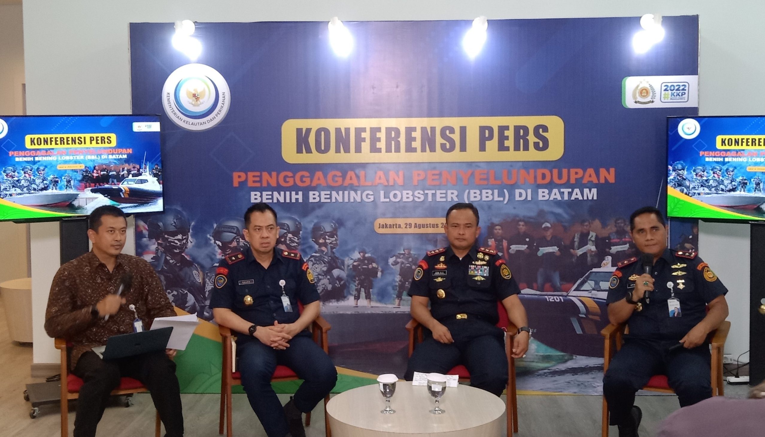 KKP Gagalkan Upaya Penyelundupan 300 Ribu Benih Bening Lobster Ke ...