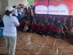 Kemensos RI Salurkan Bantuan Perlengkapan Sekolah di Papua