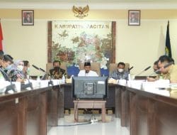 Brigjen Pol Bahtiar Ujang Purnama KorSup III KPK, Ingatkan Bupati Pacitan Indrata Soal Illegal Mining