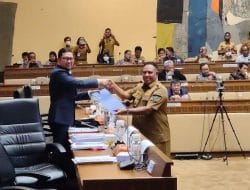 Naskah Akademik Pemekaran Papua Barat Daya Diserahkan ke Komisi II DPR
