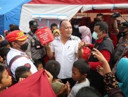 Tinjau Korban Bencana di Sigi, Kemensos dan Komisi VIII DPR RI Salurkan Bantuan