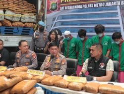 Polres Jakbar Gagalkan Penyelundupan Ganja  304 Kg Lintas Sumatra – Jawa