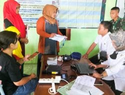Dinas Dukcapil Bojonegoro gelar Layanan Administrasi Kependudukan dilokasi TMMD 115