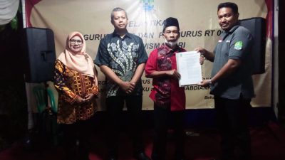 Patut Dicontoh, Ketua RW dan Anggotanya di Kota Bekasi Memiliki Pendidikan Tinggi