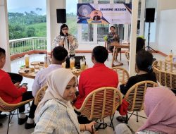 Siti Mamduhah Ajak Milenial Garut untuk Masuk Dunia Politik
