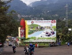 Karyawan Taman Wisata Matahari Puncak Demo Tuntut Gajinya Dibayarkan