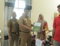 Wakil Bupati Asahan Serahkan Bantuan Traktor Untuk 8 Koptan