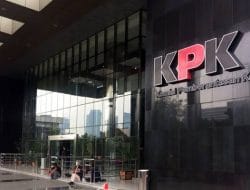 KPK Geledah Rumah Tersangka Kasus Korupsi Ditjen Minerba Kementerian ESDM Di Depok