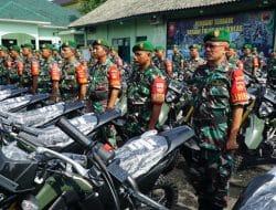 Dandim Pekalongan Serahkan Motor Baru Dari Menhan Kepada Babinsa