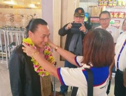 Sekjen KKK Disambut di Bandara Sentani Jayapura untuk Mengikuti Musda KKK Papua